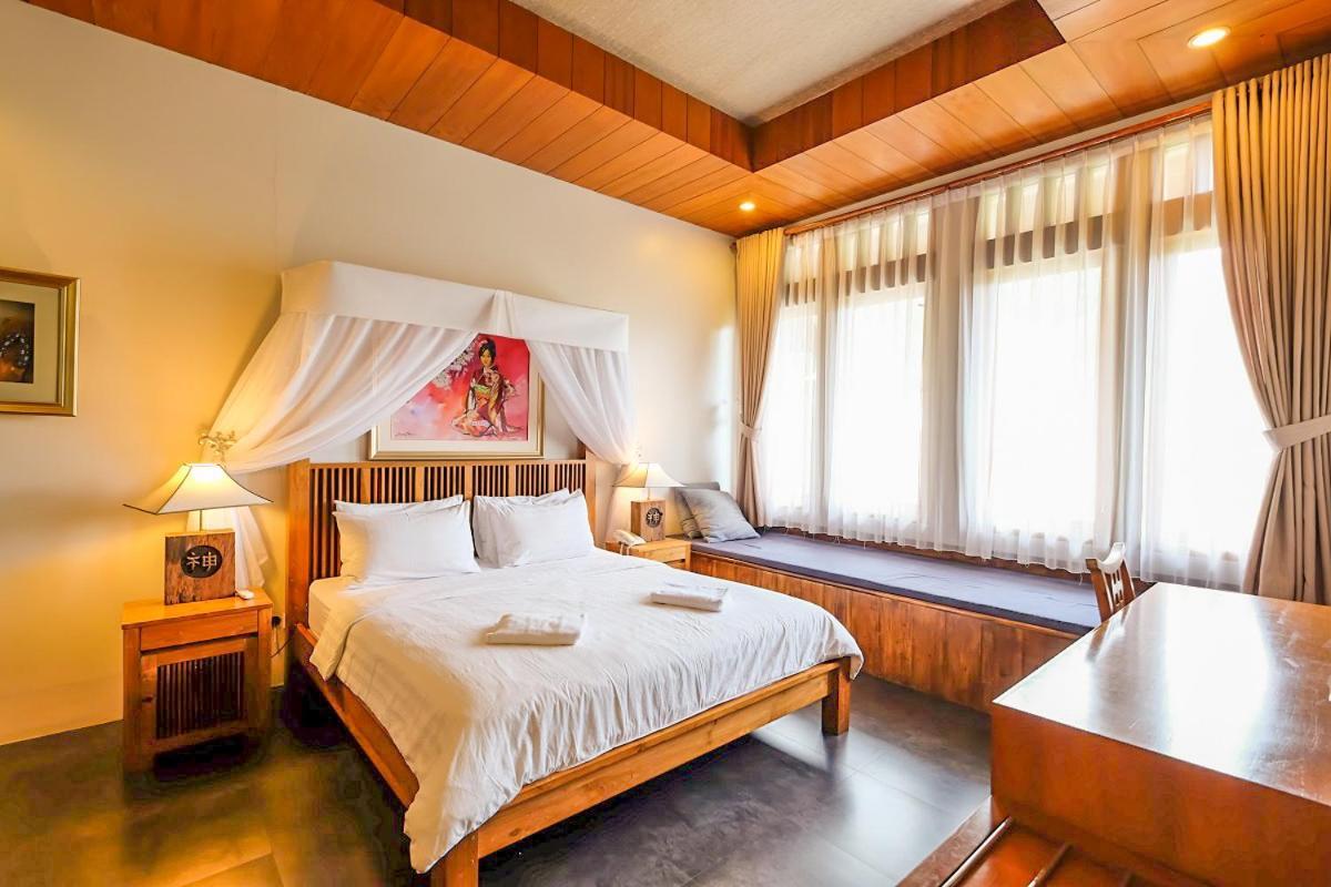Rumah Stroberi Organic Farm & Family Lodge Lembang Exterior photo
