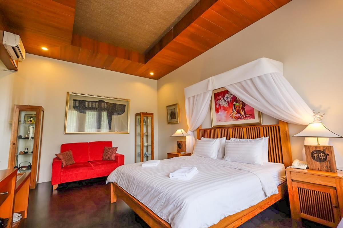 Rumah Stroberi Organic Farm & Family Lodge Lembang Exterior photo