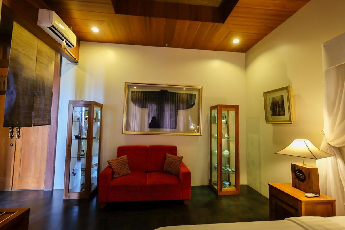 Rumah Stroberi Organic Farm & Family Lodge Lembang Exterior photo
